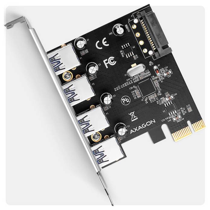 PCIe rozširovacej karta so štyrmi USB portami a kovovou konzolou, označená „AXAGON".