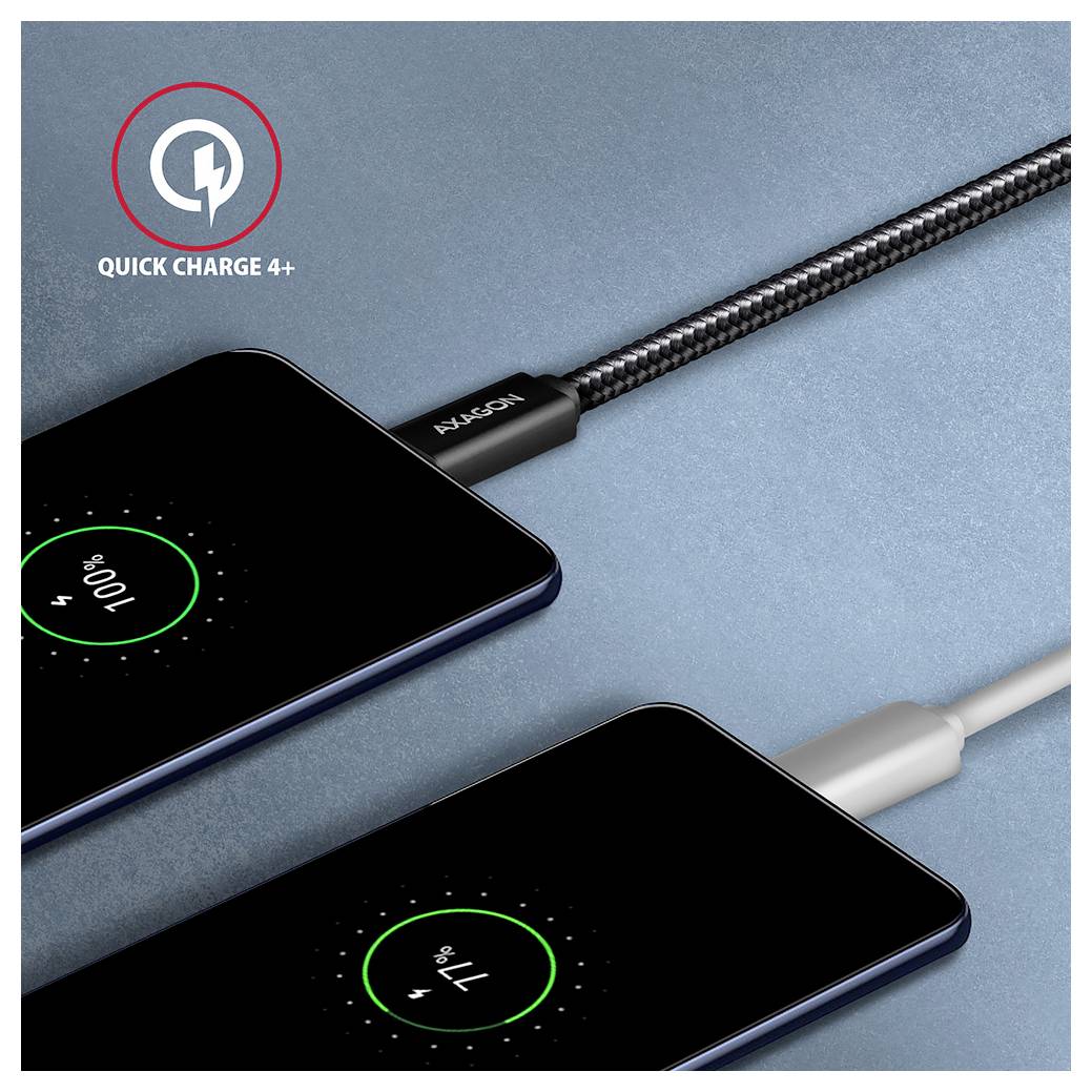 Dva smartfóny nabíjajúce sa pomocou káblov; jeden zobrazuje 100% a druhý 77%, vedľa ikony „Quick Charge 4+".