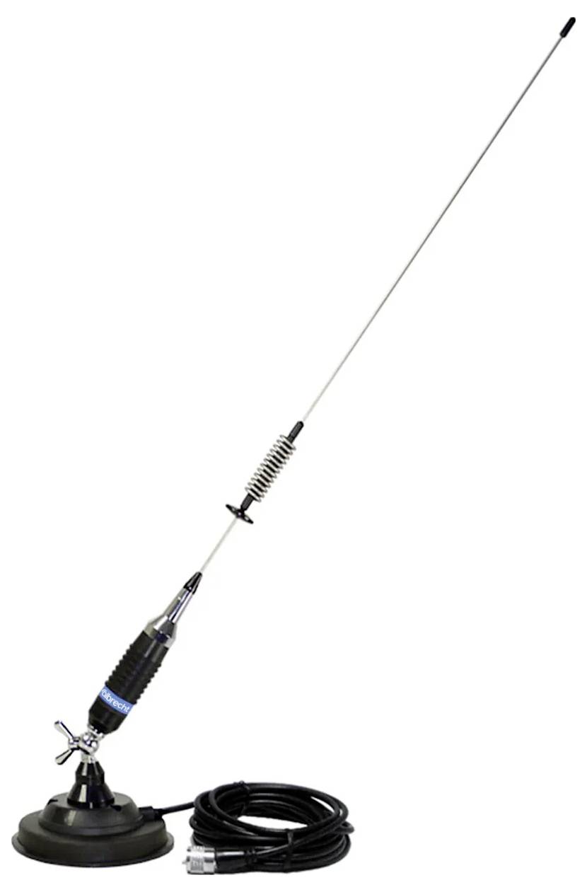 Magnetická základňa CB rádiová anténa s dlhým bičom a navíjaným káblom pripevneným.