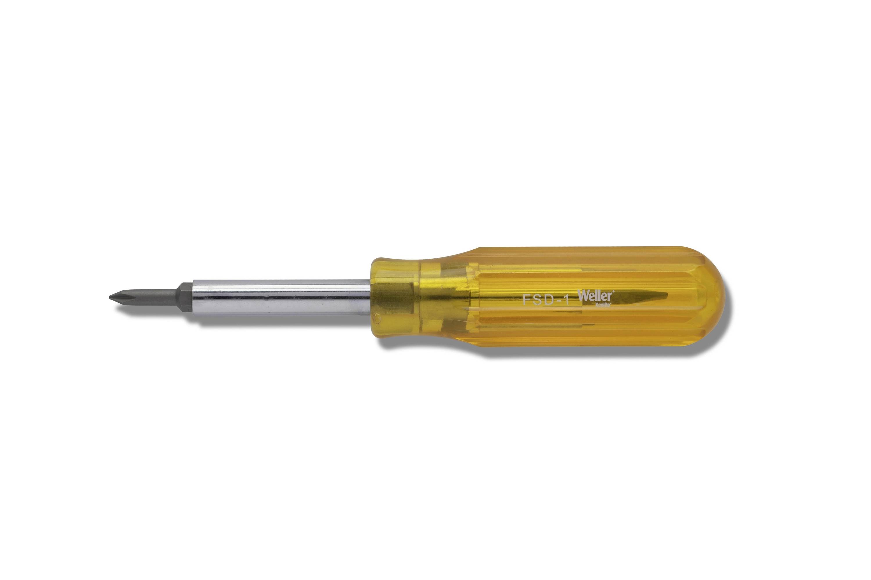 Skrutkovač s plochým hrotom s priehľadnou hustonhnedou plastovou rúčkou na bielom pozadí.