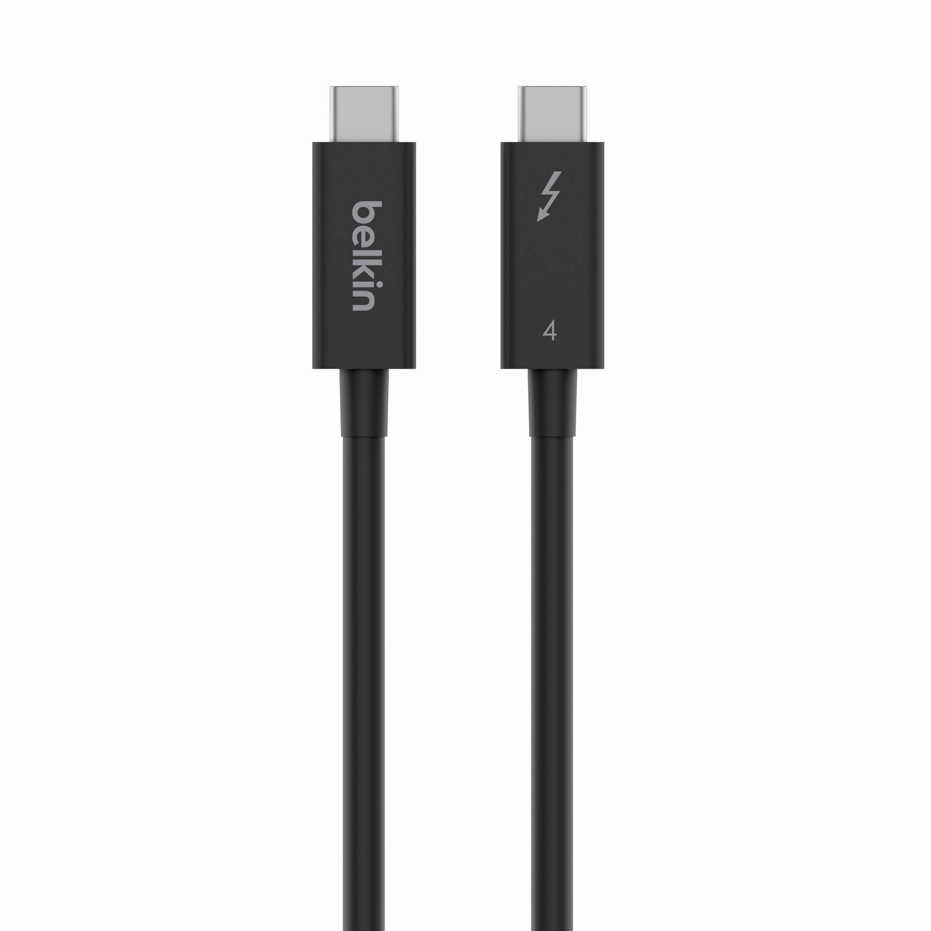 Čierny kábel Belkin USB-C s konektormi zobrazenými vedľa seba, jeden koniec s nápisom "belkin" a druhý so symbolom blesku a "4".