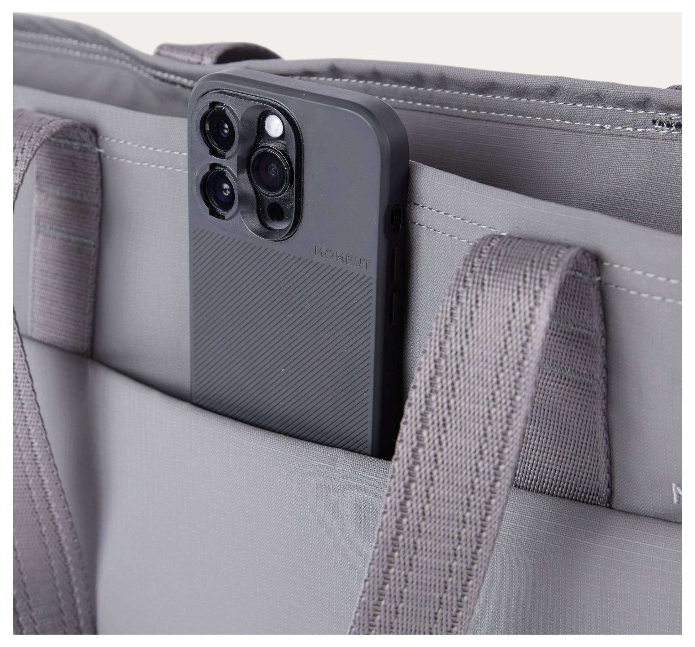 Moment Moment Everything Travel Tote 19L Grey #####Reisetasche priehradka na notebook, vodotesné-5