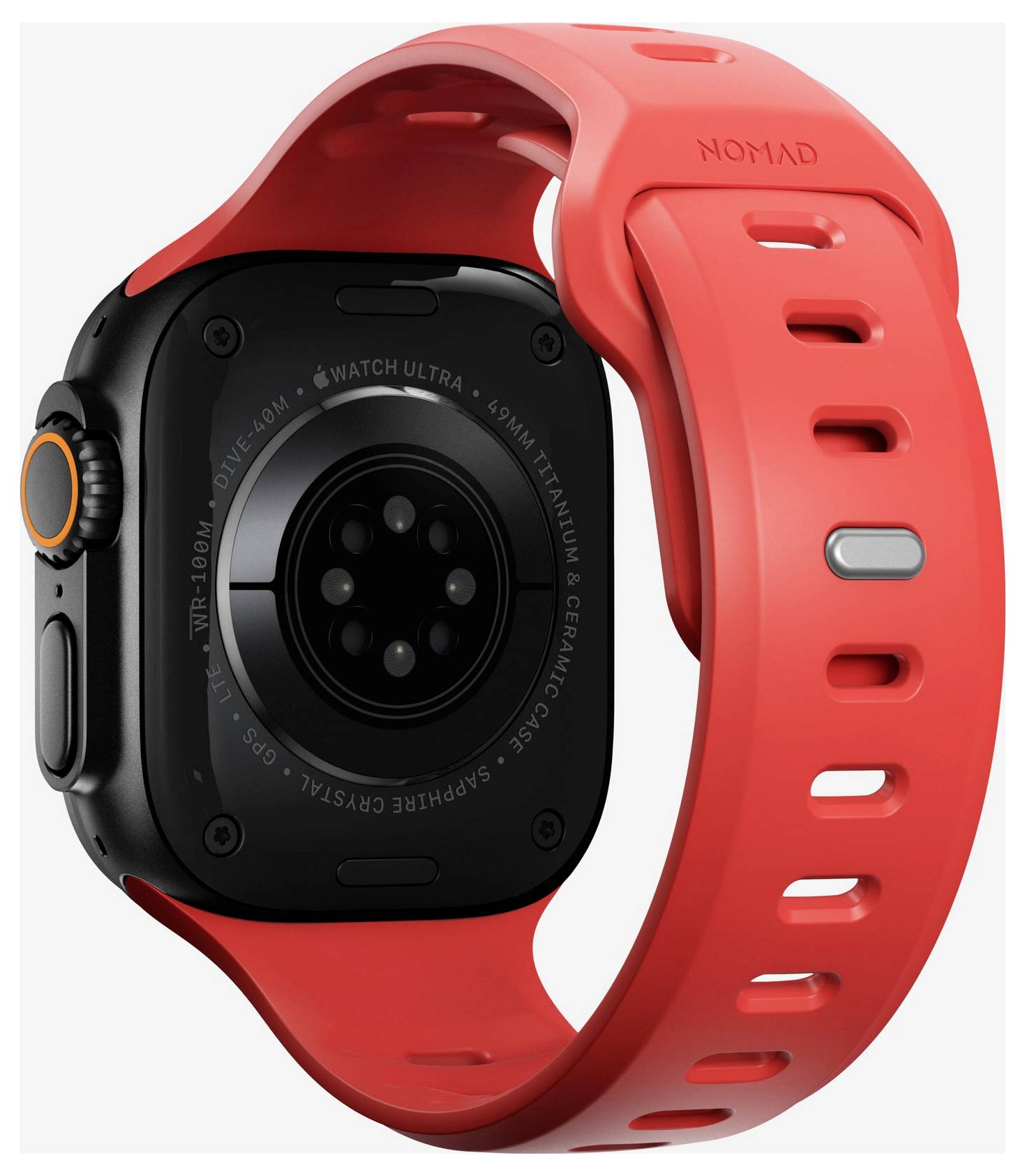 Čierne Apple Watch Ultra s jasno červeným Nomad sportovným remienkom, zobrazené zo zadnej strany na bielom pozadí.