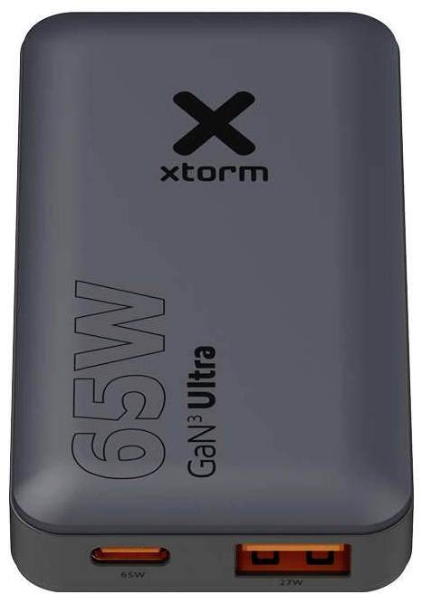 Sivá Xtorm GaN Ultra 65W powerbanka s dvoma USB-C a USB-A portami viditeľnými na spodnej hrane.