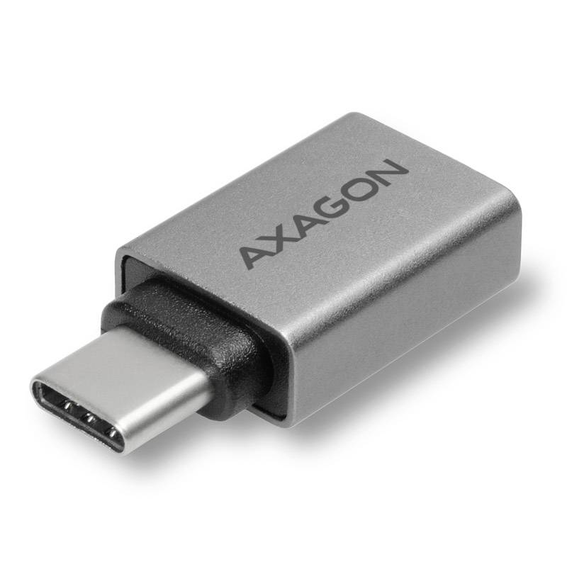 Axagon USB-C adaptér dongle so striebornými kovovými puzdrom a čiernym špičkou, zobrazený na bielom pozadí.