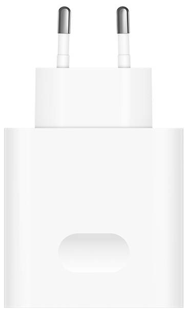 Biely dvoukolíkový adaptér napájania nabíjačka so vstupným otvorom v tvare USB portu na prednej strane, zobrazený na jednofarebnom pozadí.