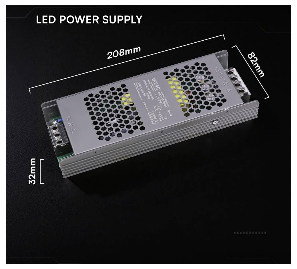 LED zdroj napájania zobrazený na čiernom pozadí s rozmermi: dĺžka 208 mm, šírka 82 mm a výška 32 mm.