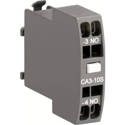 Šedý elektrický kontaktný blok označený „CA3-10S" s označením svoriek „3 NO" a „4 NO"