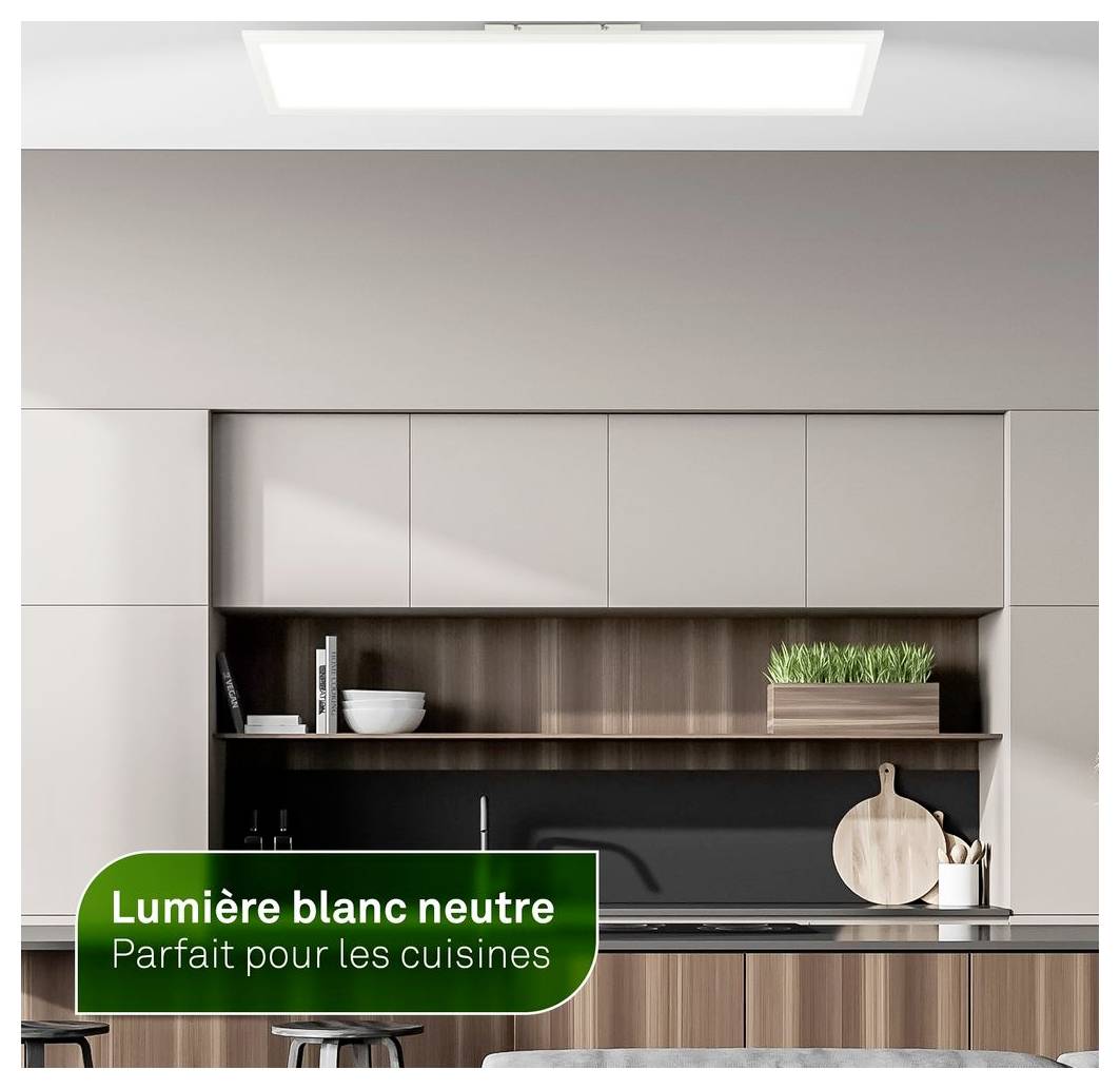 Moderná kuchyňa so stropným svetlom; zelený štítok s nápisom „Lumière blanc neutre" a „Parfait pour les cuisines".