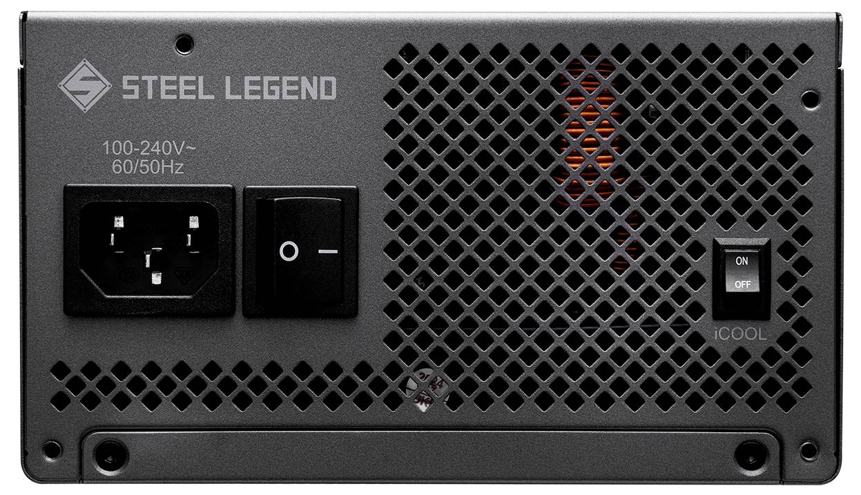 Zadný panel zdroja napájania SteelLegend so zásuvkou striedavého vstupu, spínačom napájania, chladiacou mriežkou a spínačom 'ON/OFF' iCOOL.