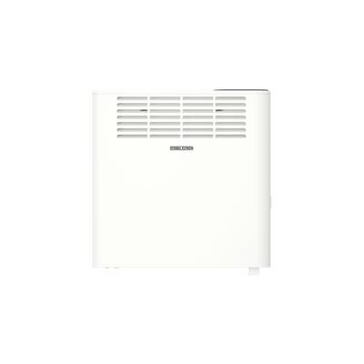 Biely radiátor alebo ohrievač pripevnený na stenu s predným otvormi na ventiláciu a malým centránym logom