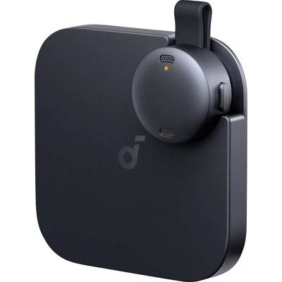 Čierny bezdrôtový audio prístroj so zaobleným puzdrom na nabíjanie slúchadiel pripevneným v pravom hornom rohu, zobrazený na neutrálnom pozadí.