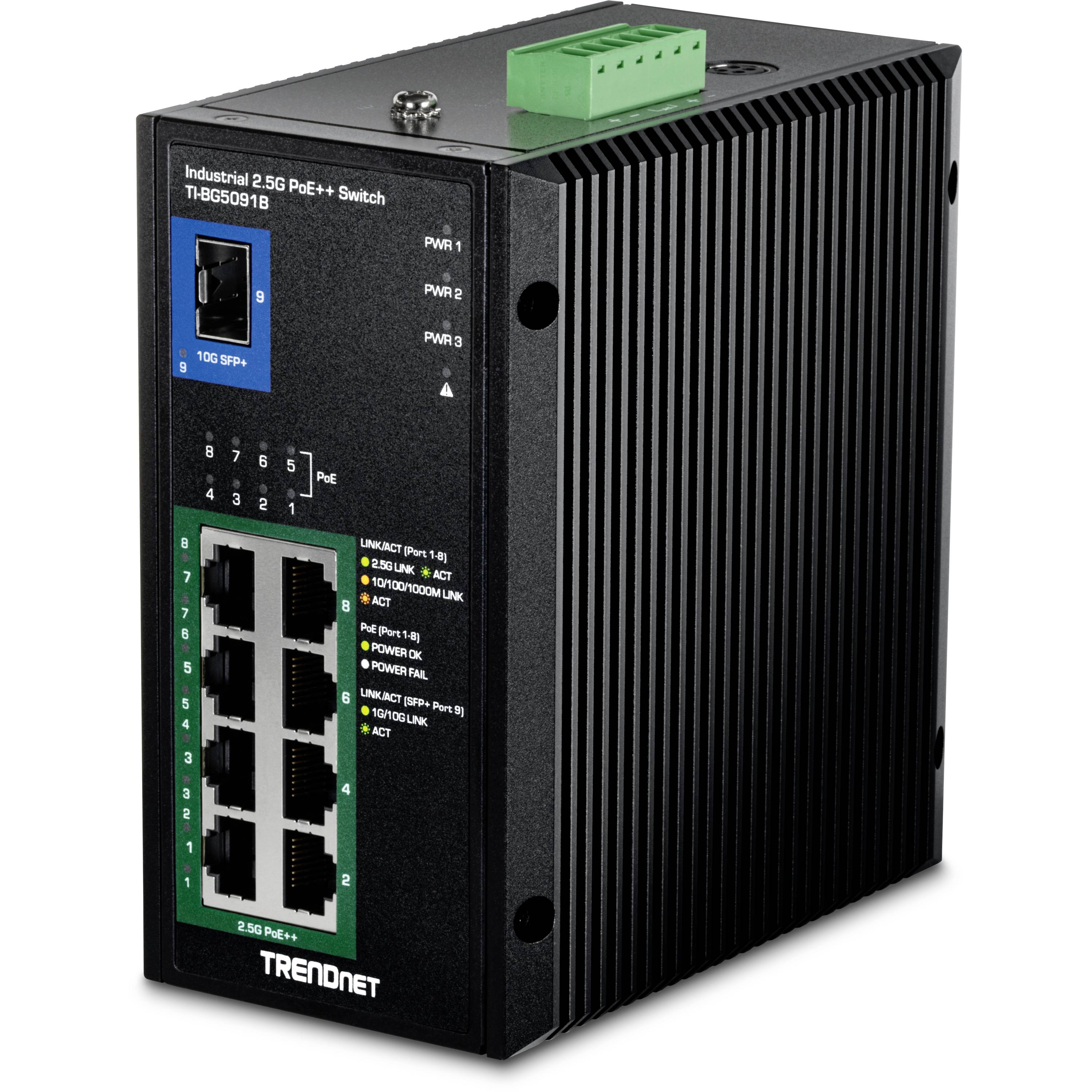 Čelný pohľad na priemyselný switch TRENDnet 2.5G PoE+ s viacerými ethernetovými portami a stavovými LED diódami, zobrazený v čiernom kovovom puzdre.