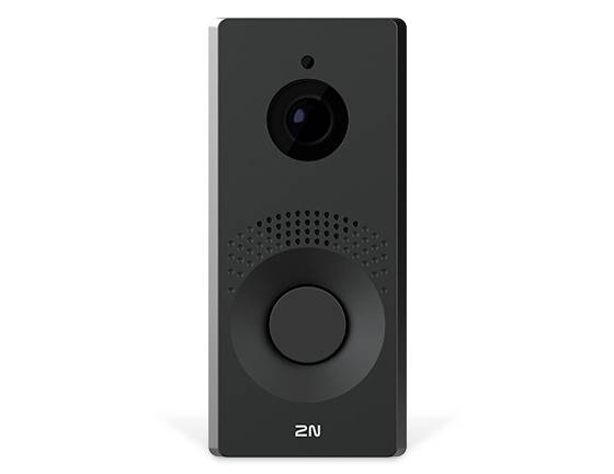 Čierna 2N jednotka videového dverného komunikačného zariadenia s objektívom fotoaparátu, mriežkou reproduktora a veľkým tlačidlom na volanie na bielom pozadí