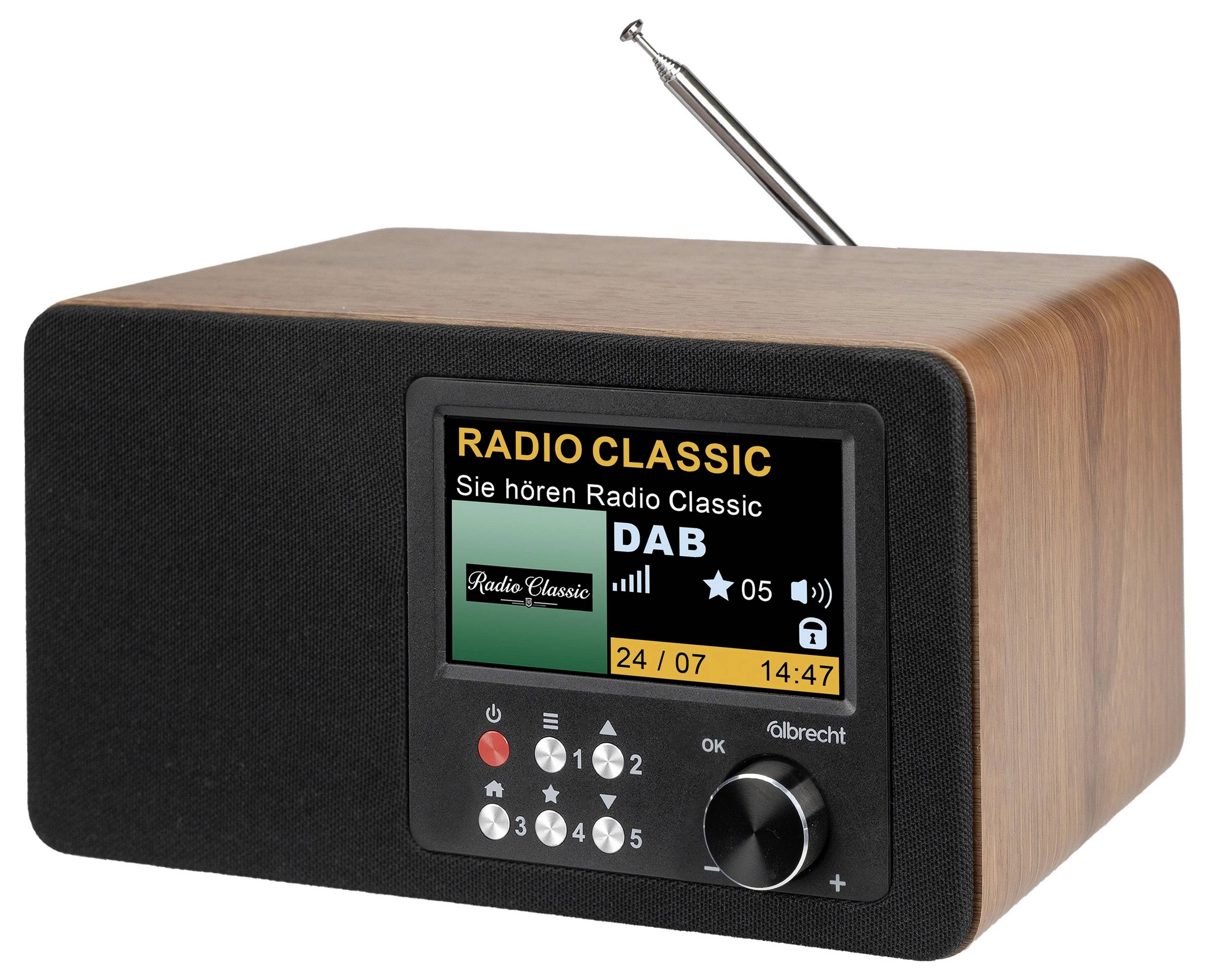 Drevený stolný digitálny rádioprijímač s čiernym predným reproduktorom a displejom zobrazujúcim stanicu „RADIO CLASSIC" DAB, čas a ovládacie prvky ladenia.