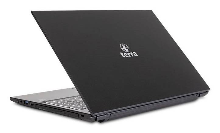 Uzavretý čierny notebook Terra zobrazený v bočnom pohľade na bielom pozadí.
