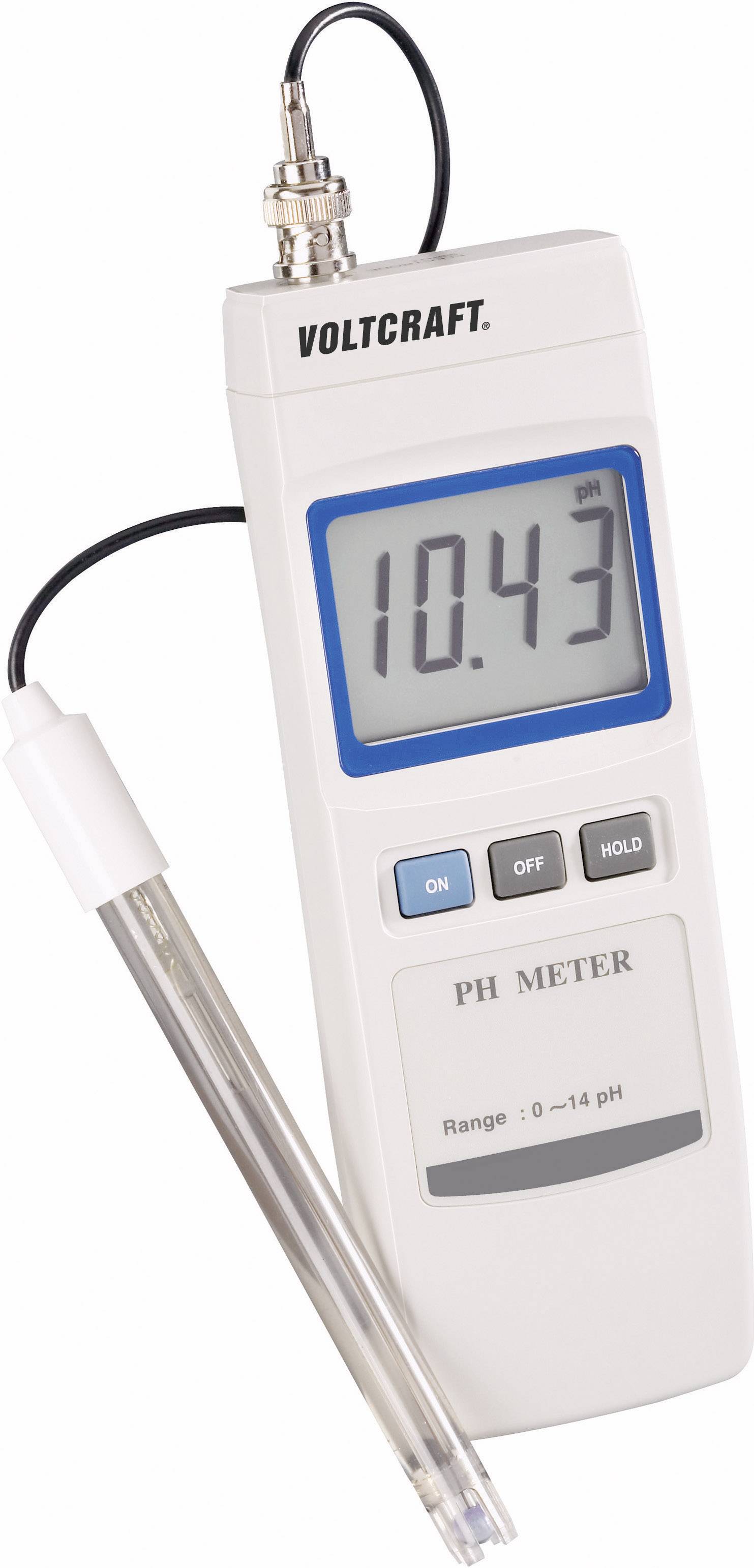 Digitálny pH meter s displejom zobrazuje hodnotu 10,43. Prístroj na určenie kyslosti v kvapalinách.