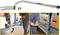 Horná časť zobrazuje strieborný nástroj (vytláčací pákou) s nápisom 'Hazet'. Nižšie sú dva príklady použitia na automobilových dverách.
