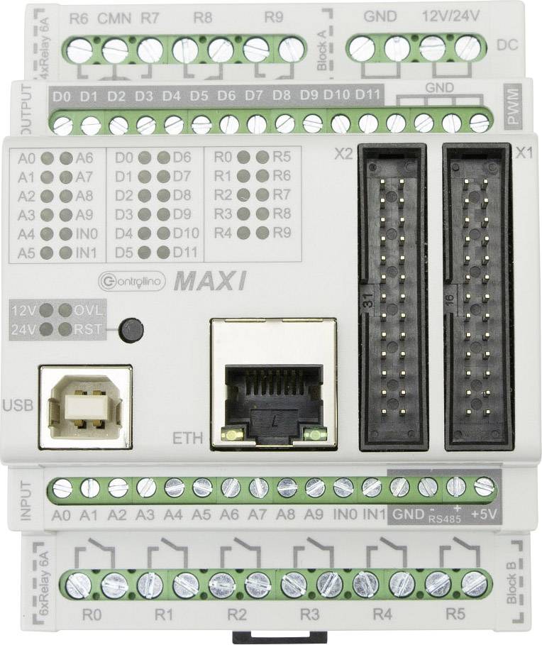 Elektronická riadiaca jednotka s rôznymi vstupmi a výstupmi, USB a ethernetovým rozhraním, označená nápisom 'MAXI'.