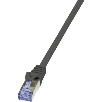 Sivý ethernetový kábel s RJ45 konektorom na konci, umiestnený na bielom pozadí. Slúži na sieťové pripojenie.