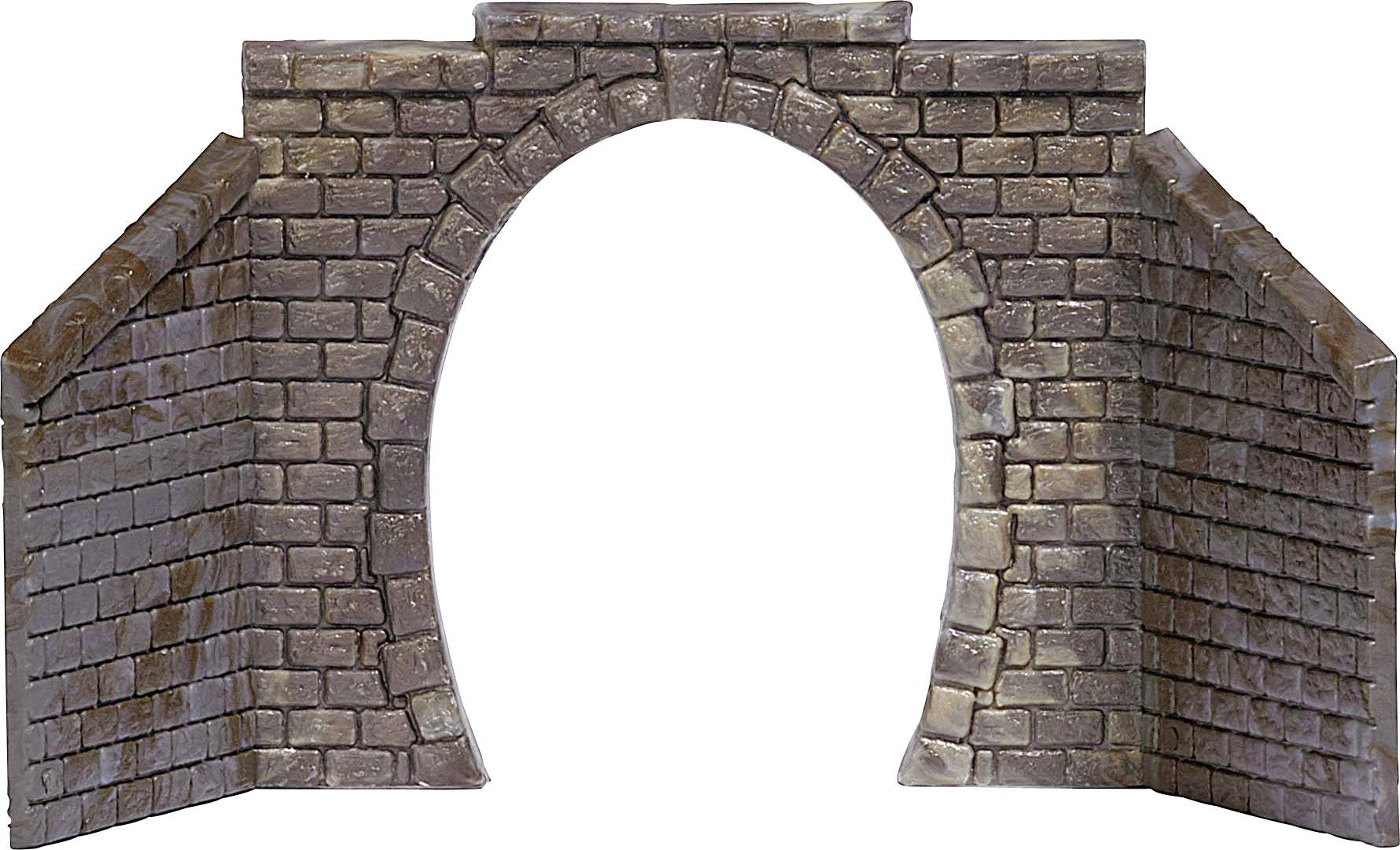 Kamenný oblúkový vstup v tehlovom dizajne so šikmými stenami, ktorý ukazuje remeselné majstrovstvo a architektonickú estetiku.