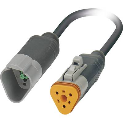 Dva elektrické konektory napájacieho kábla s rozdielne tvarovanými koncami, jeden obdĺžnikový a druhý trojuholníkový, v čiernej a sivej farbe s oranžovým akcentom.