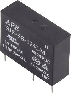 Čierny, obdĺžnikový elektronický komponent s nápisom 'AFE BJS-SS-124LM', na ktorom sú zobrazené napätie a prúd.