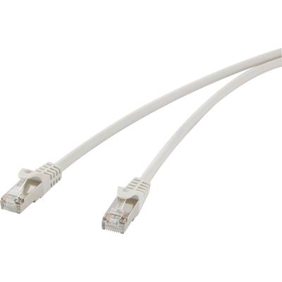 Biely ethernetový kábel s dvomi RJ45 konektormi na oboch koncoch, používaný pre sieťové pripojenia.