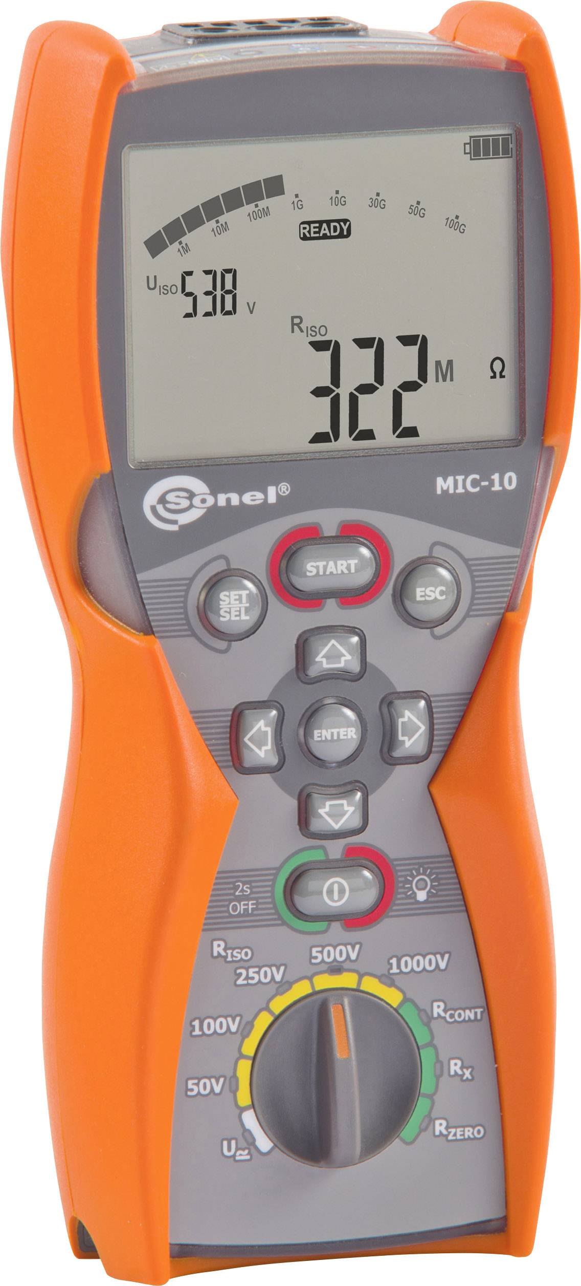 Digitálny izolačný merací prístroj s oranžovým krytom zobrazuje na displeji '538 V' a '322 MΩ'.