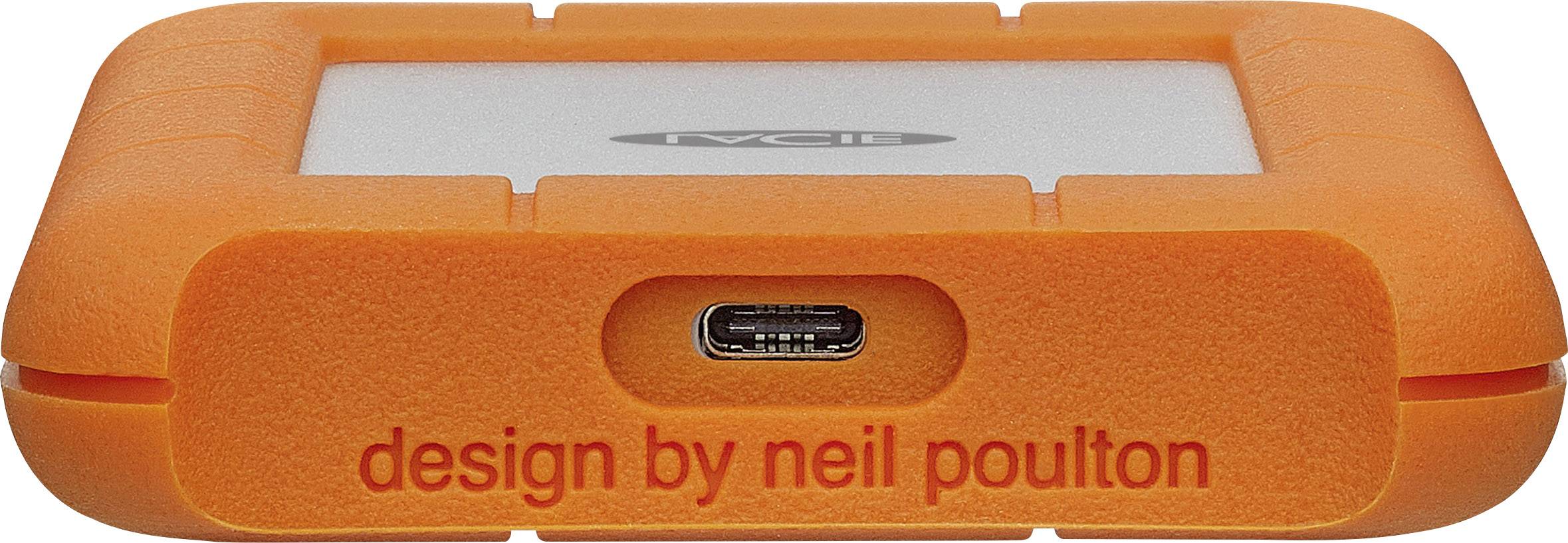 Externý pevný disk s oranžovým gumeným ochranným obalom, port na prednej strane, s nápisom 'design by neil poulton'.