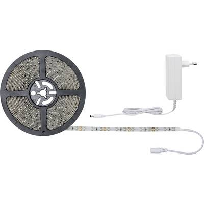 LED svetelný pás na rolke so sieťovým napájacím adaptérom, rozvinutý segment ukazuje farebné LED diódy. Ideálny pre dekoratívne osvetlenie.