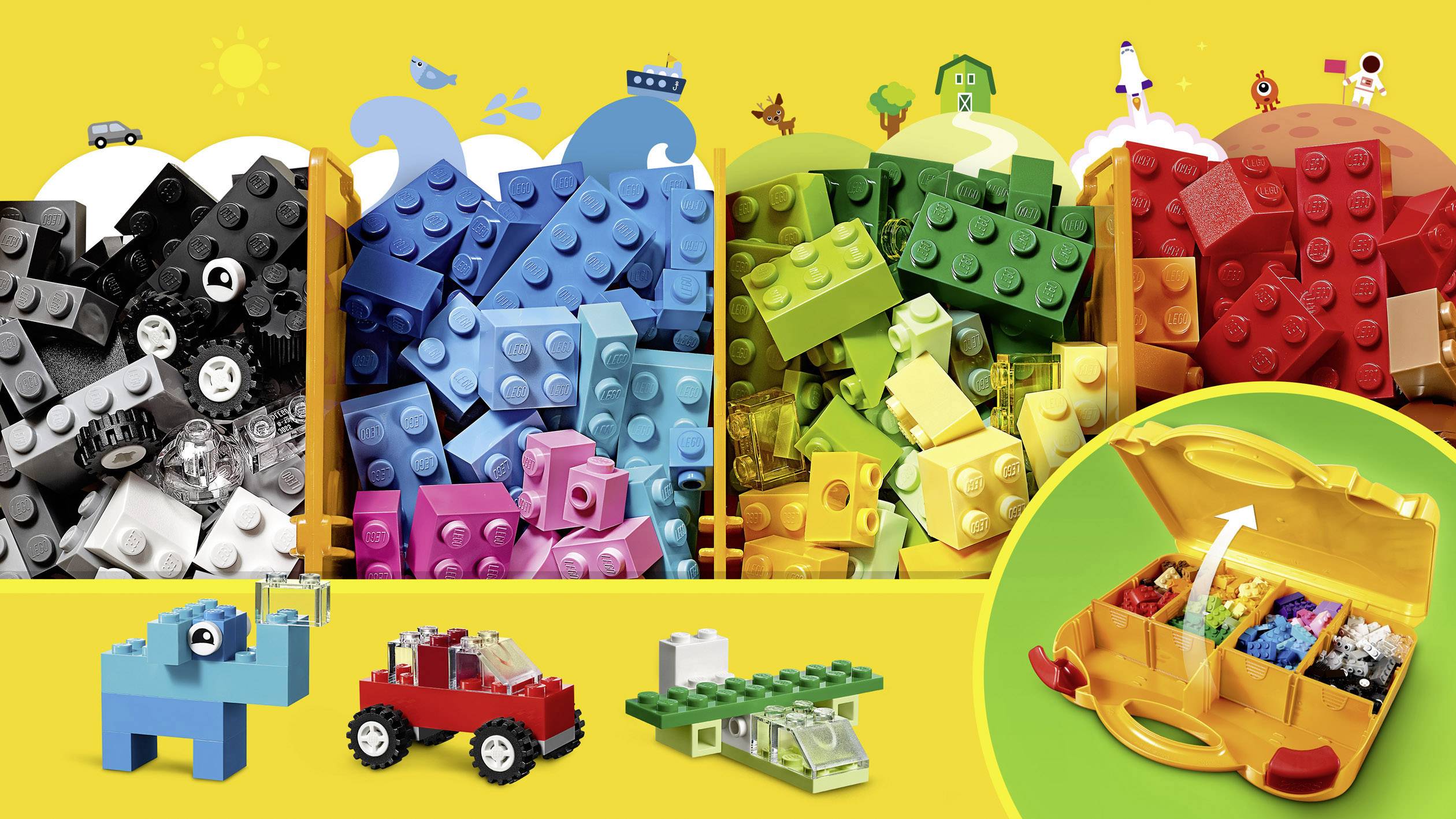 LEGO kocky v rôznych farbách: čierna, modrá, zelená, červená, žltá. V popredí malé modely a žltý LEGO kufor.