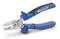 Modrá kombinované kliešte s protišmykovým držadlom a integrovaným kliešťami na strihanie drôtu, vhodné pre rôznorodé práce.