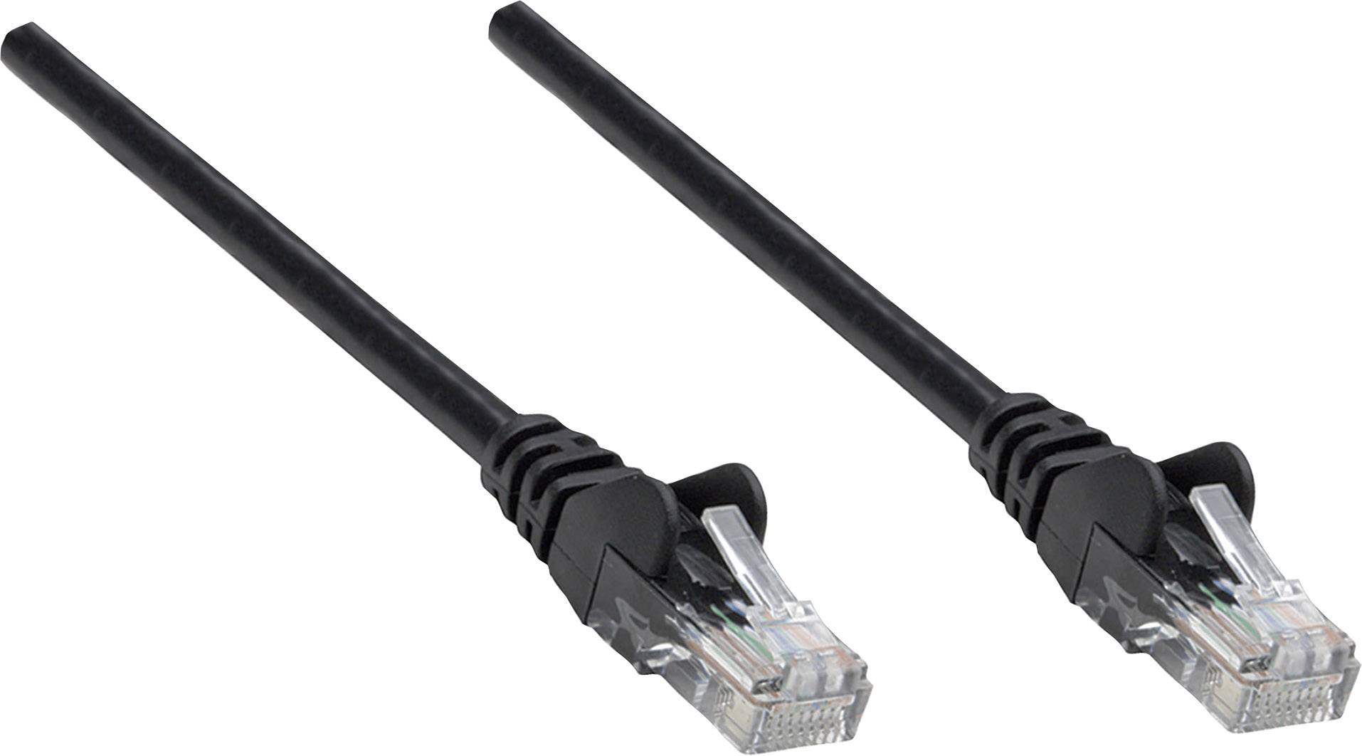 Dva čierne ethernetové káble s RJ45 konektormi, položené rovnobežne, na bielom pozadí.