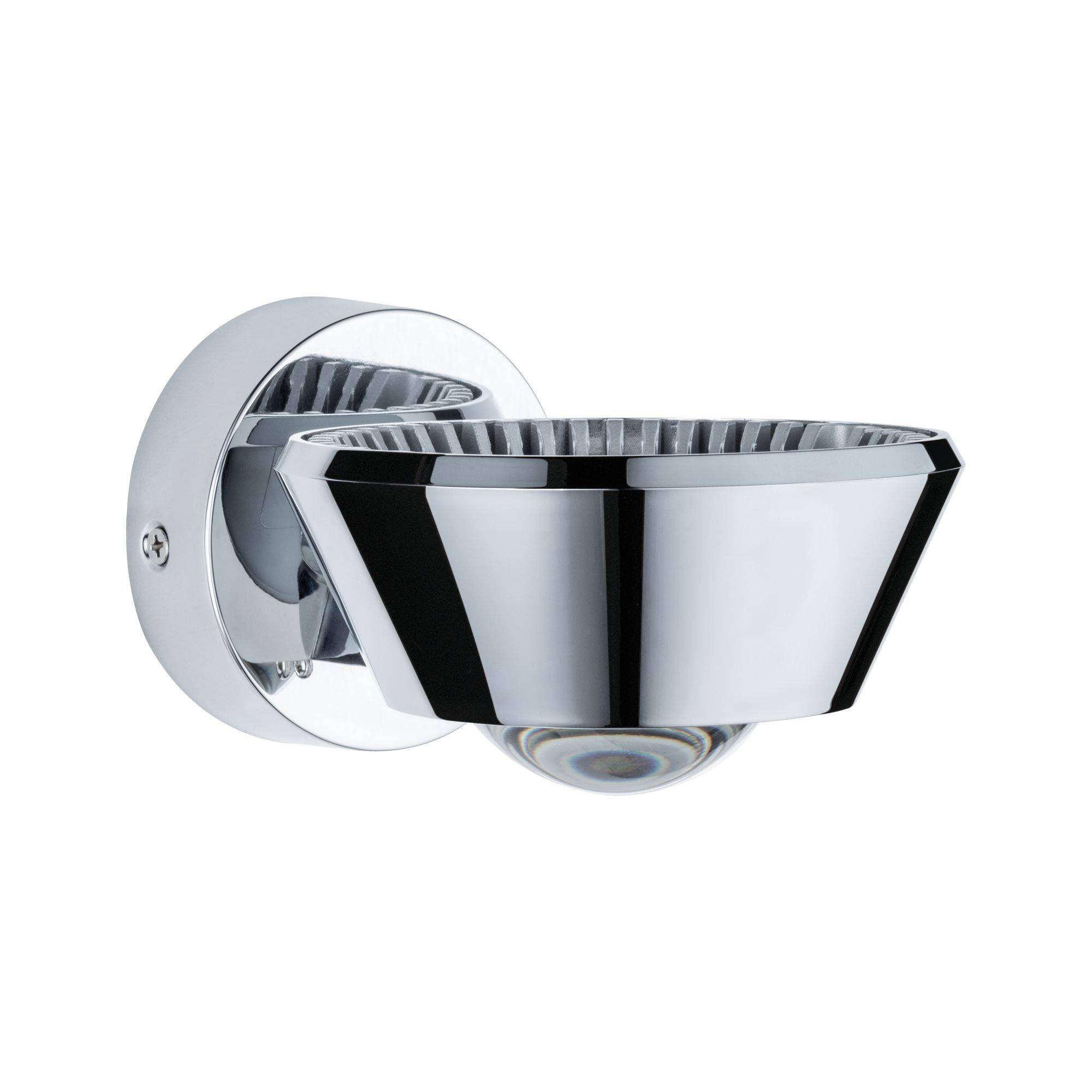 Moderná, pochromovaná nástenná lampa s miskovou krytkou, ktorá vytvára štýlové osvetlenie v interiéri.