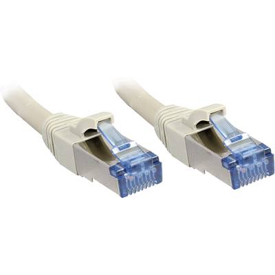 Dva béžové sieťové ethernetové káble s modrými konektormi na bielom pozadí, pričom konektory sú zreteľne viditeľné.