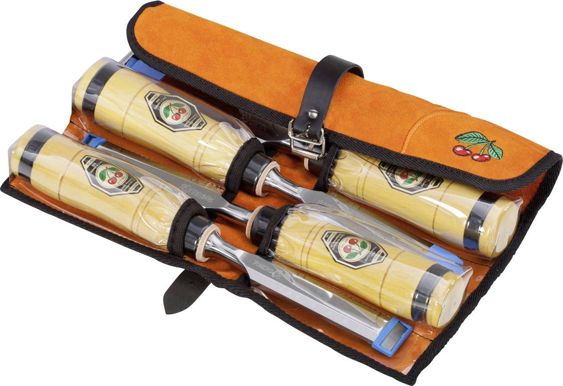 Drevené púzdro so štyrmi rezbárskymi nástrojmi v oranžovom rolovacom puzdre. Každý nástroj má drevený úchyt a ochrannú čiapočku.