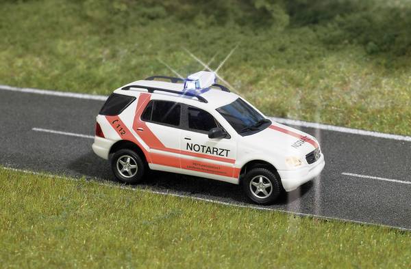 Busch 5631 H0 Mercedes Benz Pohotovostný lekár triedy M.