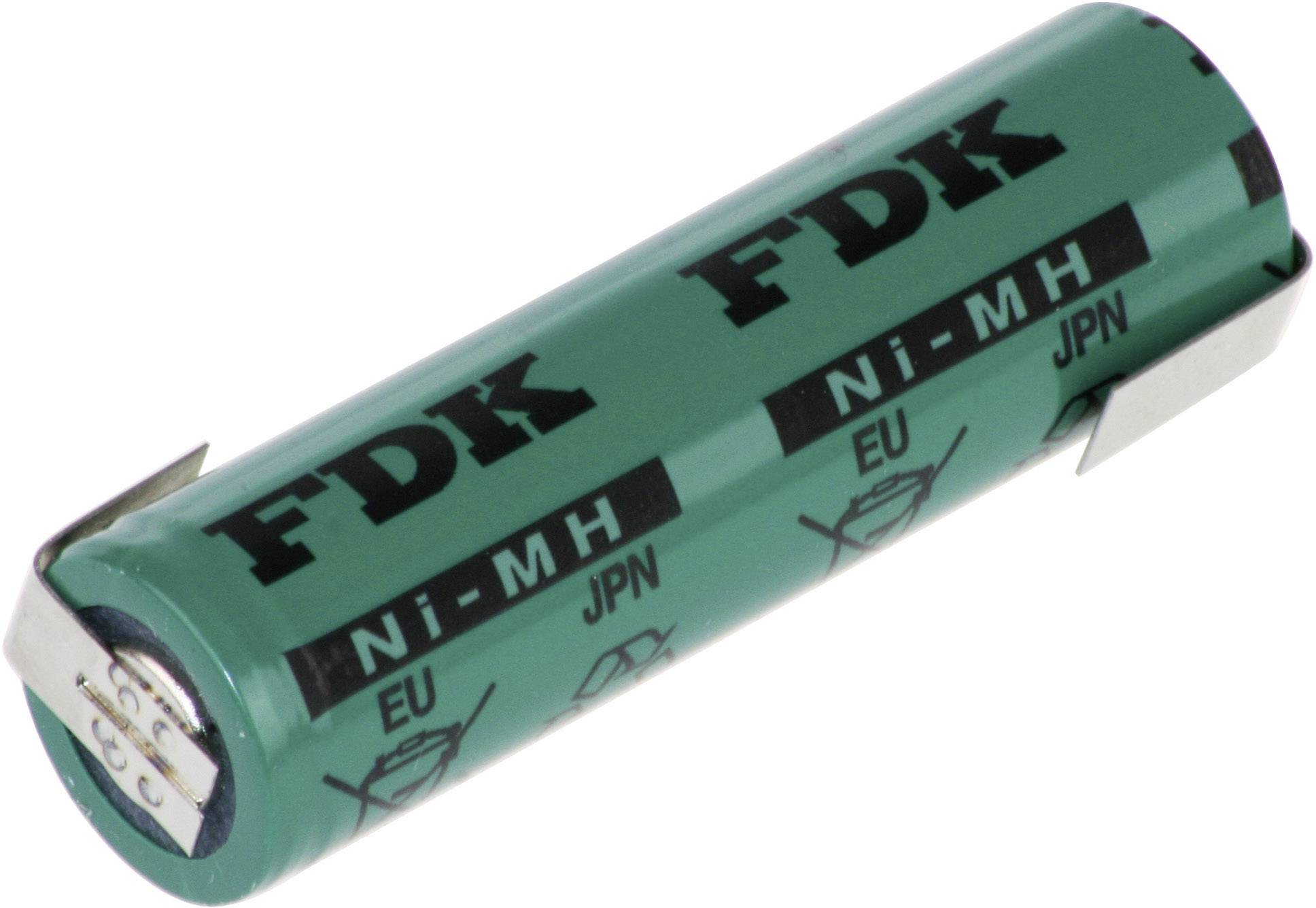 Zelený, valcovitý NiMH akumulátor s nápisom 'FDK'. Viditeľné sú označenia pre EÚ a 'JPN'.