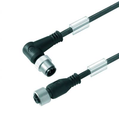 Dva čierne uhlové zástrčky s káblom, prepojené kovovými svorkami. Elektrokomponenty pre spojovaciu techniku.