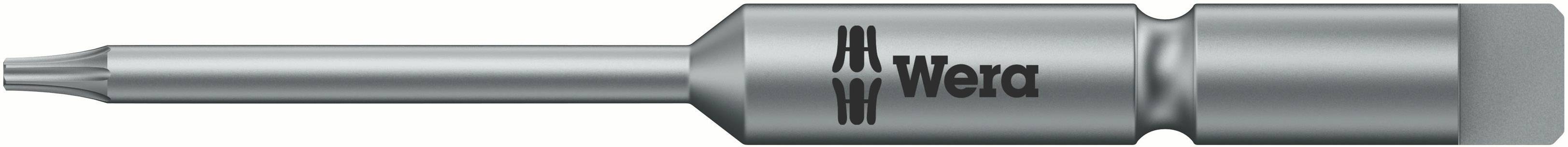Skrutkovač s bitom s Torx hlavou, sivý kovový povrch, s nápisom 'Wera', vhodný pre skrutkovacie práce na technických zariadeniach.