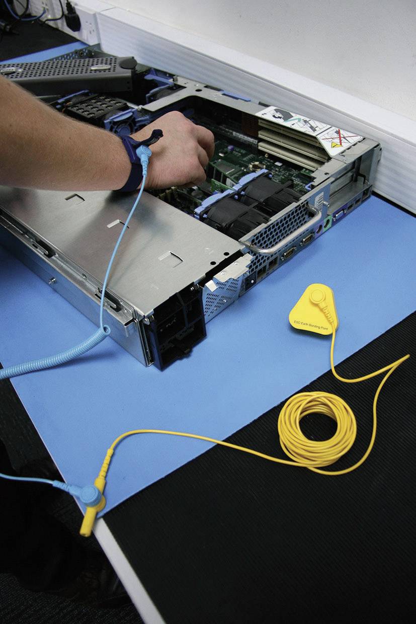 COBA Europe HR020001KEU ESD Matte HR Matting Vloerbedekking voor werkplek (l x b x h) 1.2 m x 0.6 m x 2.4 mm Blauw