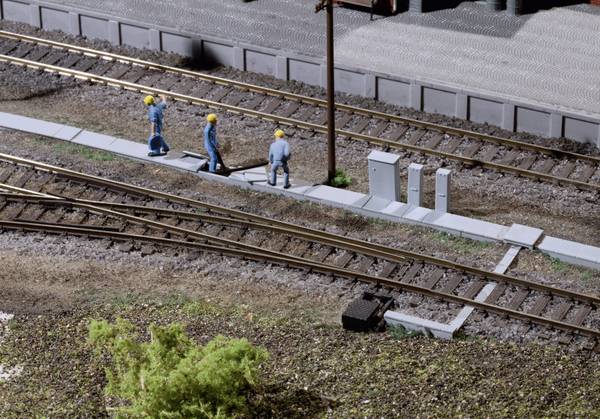 Auhagen  41620 Káblové kanály H0 a 5 spínacích skriniek stavebnica