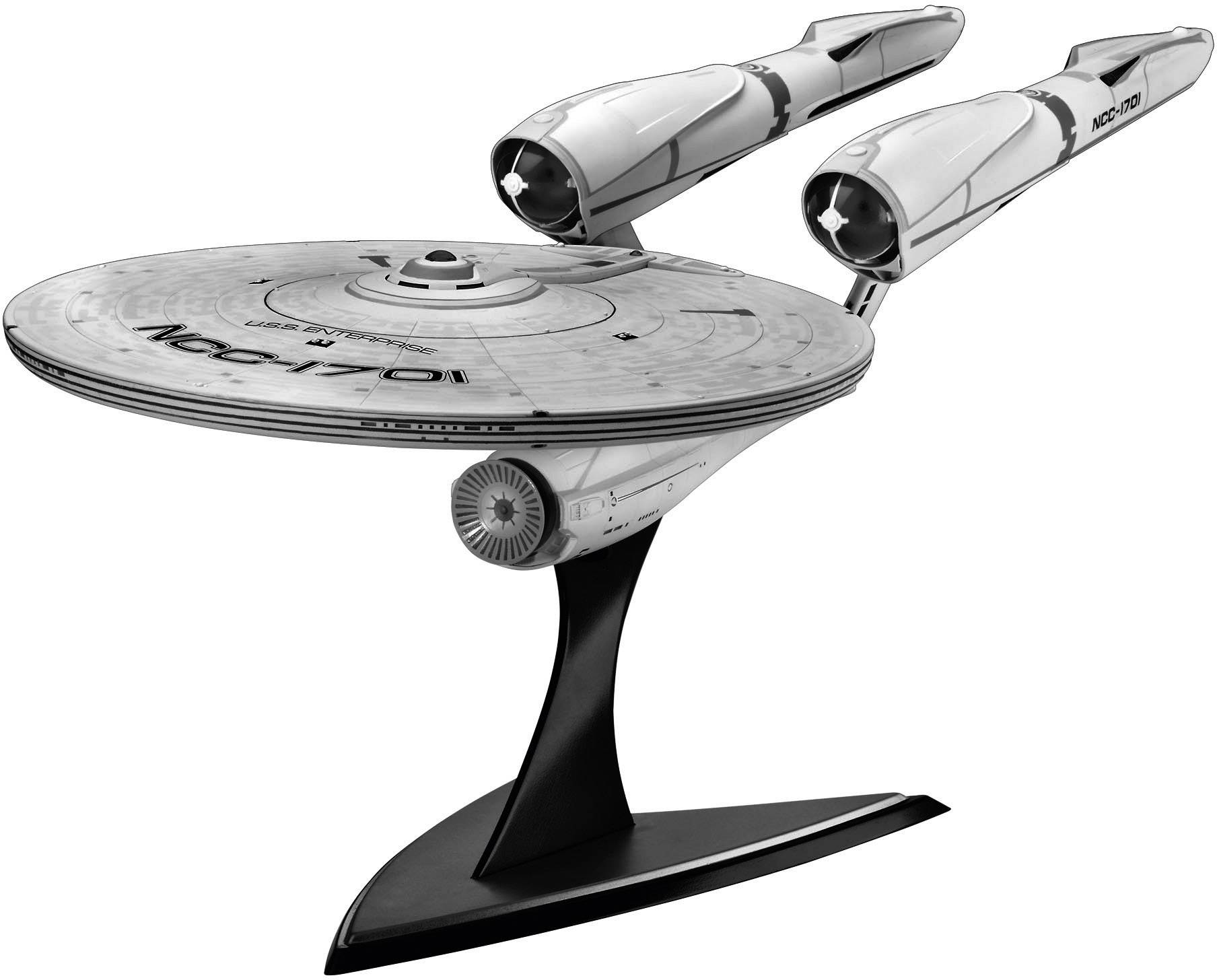 Model futuristickej vesmírnej lode s dvomi dlhými pohonmi na podstavci, inšpirovaný známym dizajnom zo sci-fi.