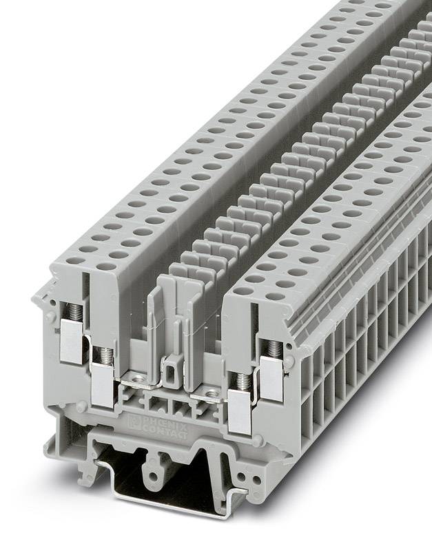 Sivý radový svorkovnicový blok s viacerými úrovňami a pripojovacie svorky. Vhodný pre priemyselné elektroinštalácie.