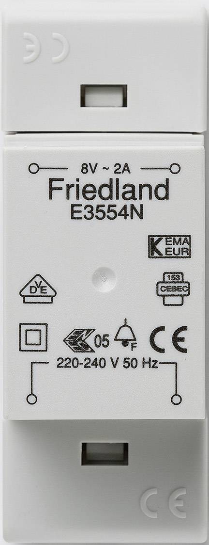 'Friedland E3554N' zvonový transformátor, 8V-2A, 220-240V 50Hz. Biele puzdro s rôznymi bezpečnostnými a kontrolnými pečaťami.