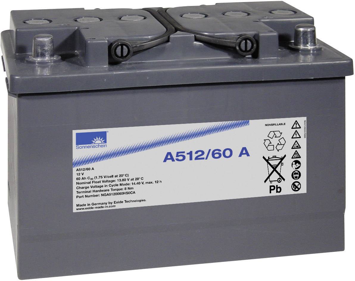 Sivá batéria s modrým štítkom 'A512/60 A', so symbolmi recyklácie a technickými detailmi. Hlavné použitie: dodávka energie.