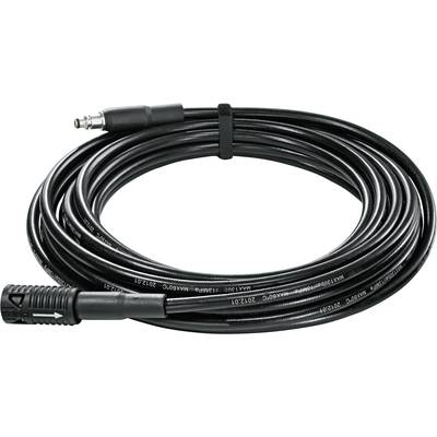 Čierne XLR káble s robustným konektorom, navinuté a upevnené, vhodné pre profesionálne audio pripojenia.
