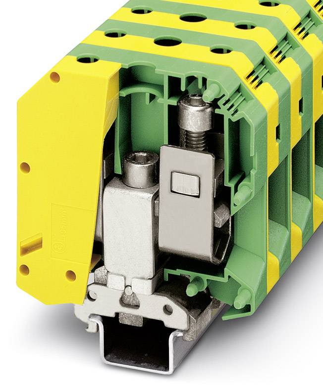 Žlto-zelený priemyselný svorkovnicový blok s viditelnými kovovými prepojeniami, namontovaný na DIN lište. Používaný v elektrických rozvádzačoch.