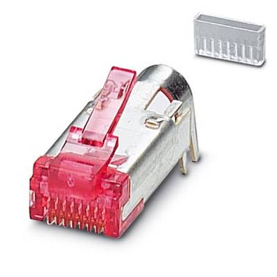 Kovový konektor RJ45 s červeným klipom leží v popredí. V pozadí je viditeľný priehľadný plastový kryt.